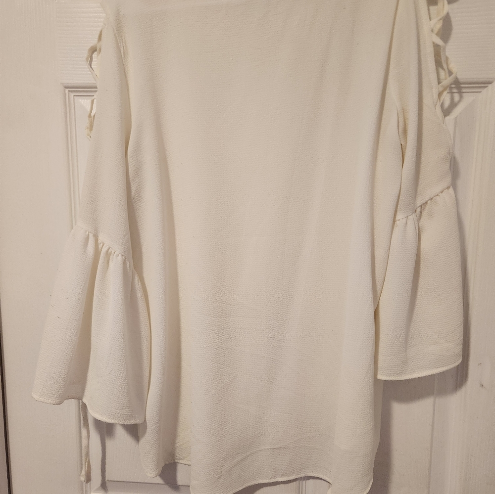 C‎ Cream Blouse Womens Small Lace Up Sleeve Ruffle Cuff Textured Top - Picture 5 of 7